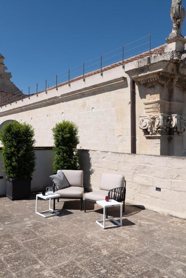 Palazzo Charlie Bed and Breakfast Lecce Exteriör bild